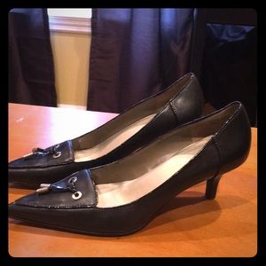 Joan & David Classic Black tassel Pumps 7M